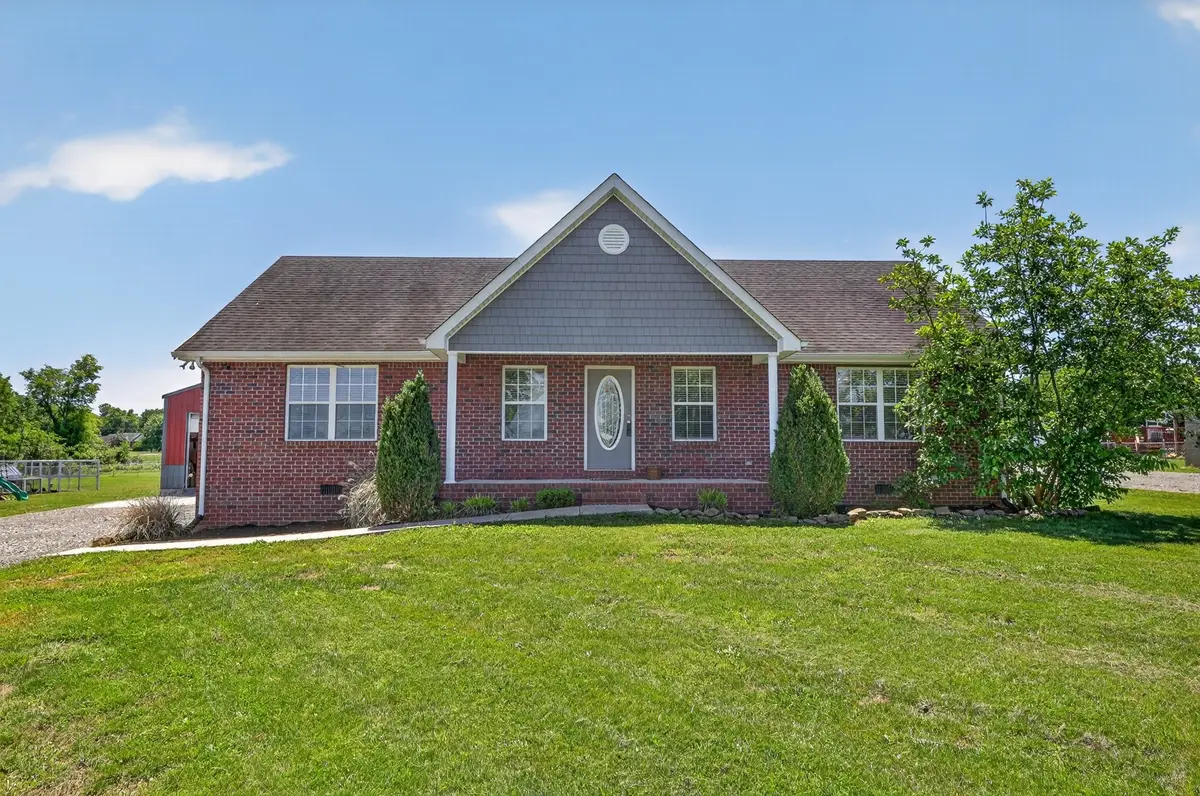 1014 Spire Way Dr, Castalian Springs, TN 37031 - #1