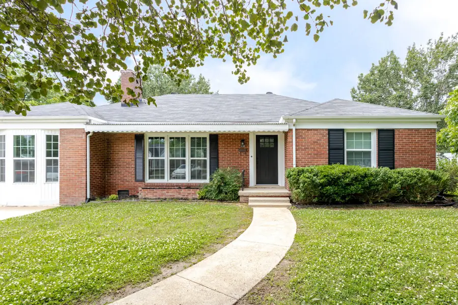 238 Elm Ave, Lewisburg, TN 37091 - #2