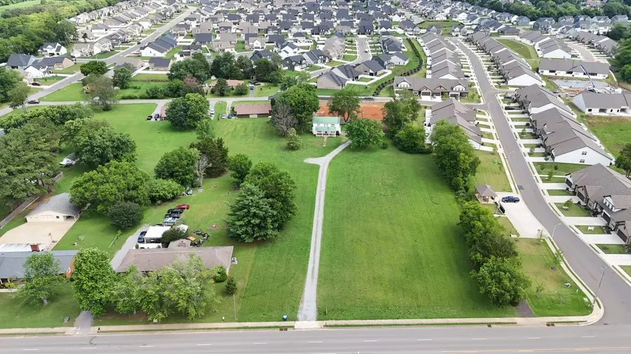 1310 Veterans Pkwy, Murfreesboro, TN 37128 - #2