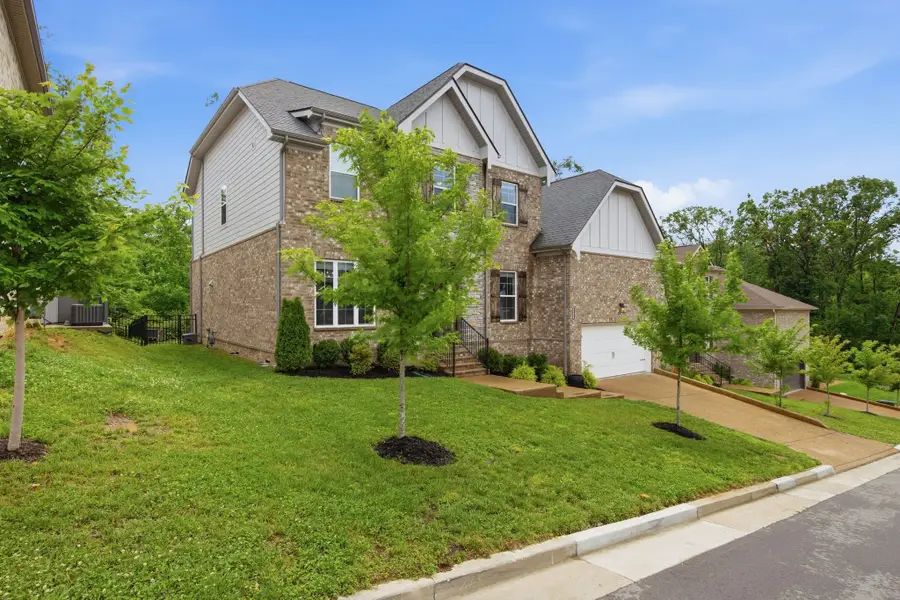 8045 Still Spring Ridge Dr, Nashville, TN 37221 - #3