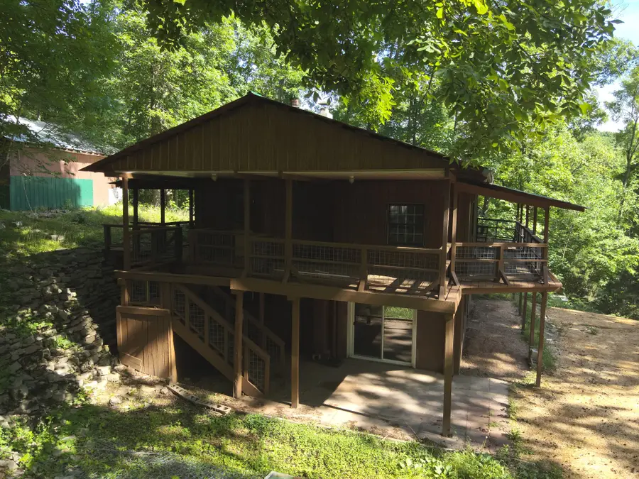 1464 Marsh Creek Rd, Linden, TN 37096 - #3