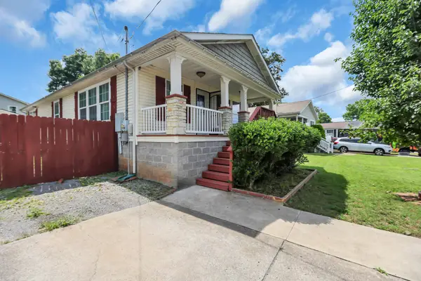 228 Oceanfront Cir S, Antioch, TN 37013