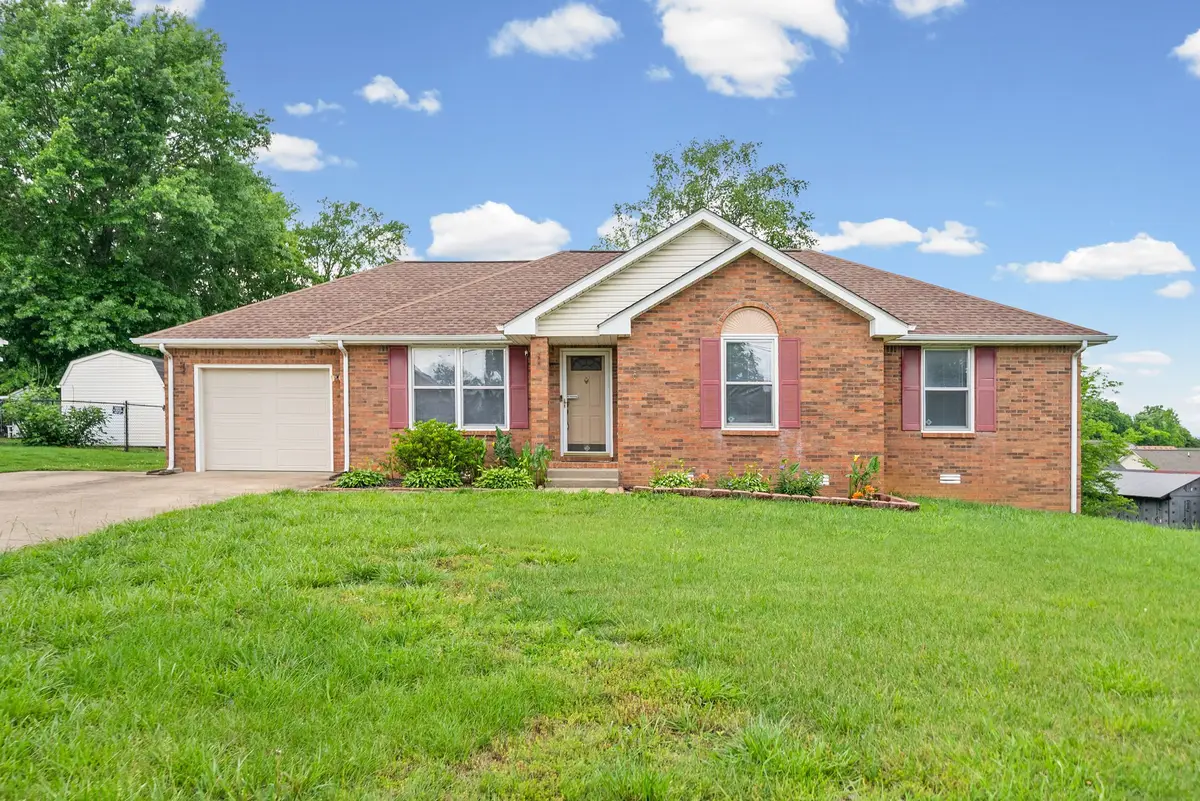 438 Kelsey Dr, Clarksville, TN 37042 - #1
