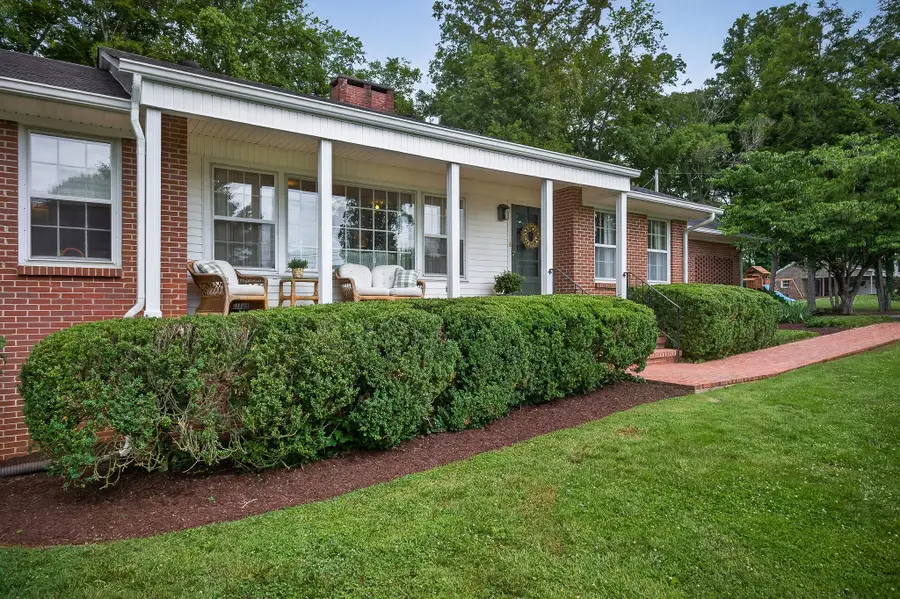 606 Boyd Ave, McMinnville, TN 37110 - #2