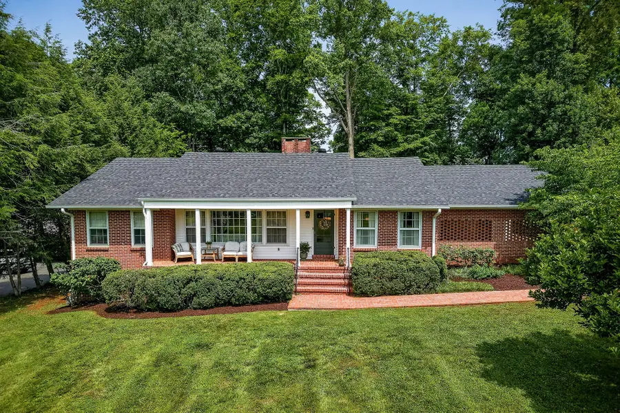 606 Boyd Ave, McMinnville, TN 37110 - #3