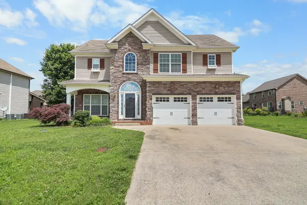 1093 Willow Cir, Clarksville, TN 37043