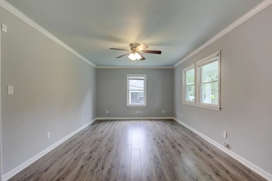435 Circle Dr, Clarksville, TN 37043 - #3