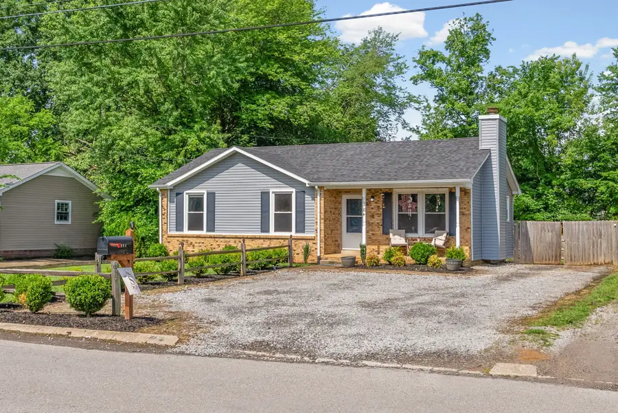 384 Roselawn Dr, Clarksville, TN 37042 - #3