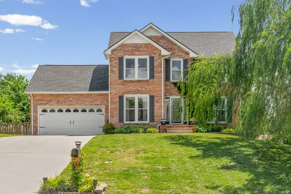 100 Bramshaw Ct, Clarksville, TN 37042