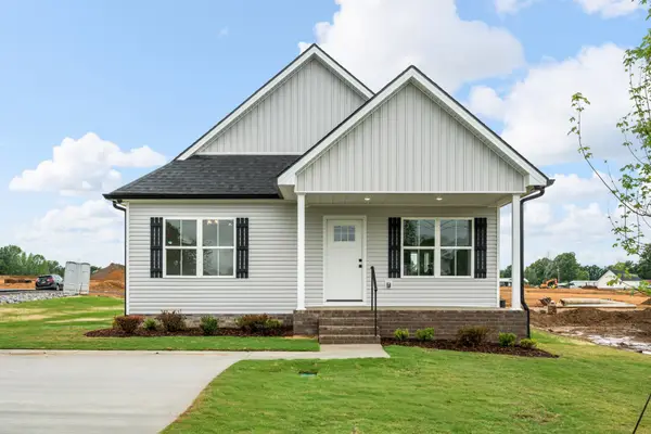 929 Wilkie St N, Mc Ewen, TN 37101
