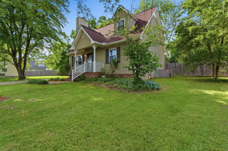 240 E Morris Dr, Gallatin, TN 37066 - #3