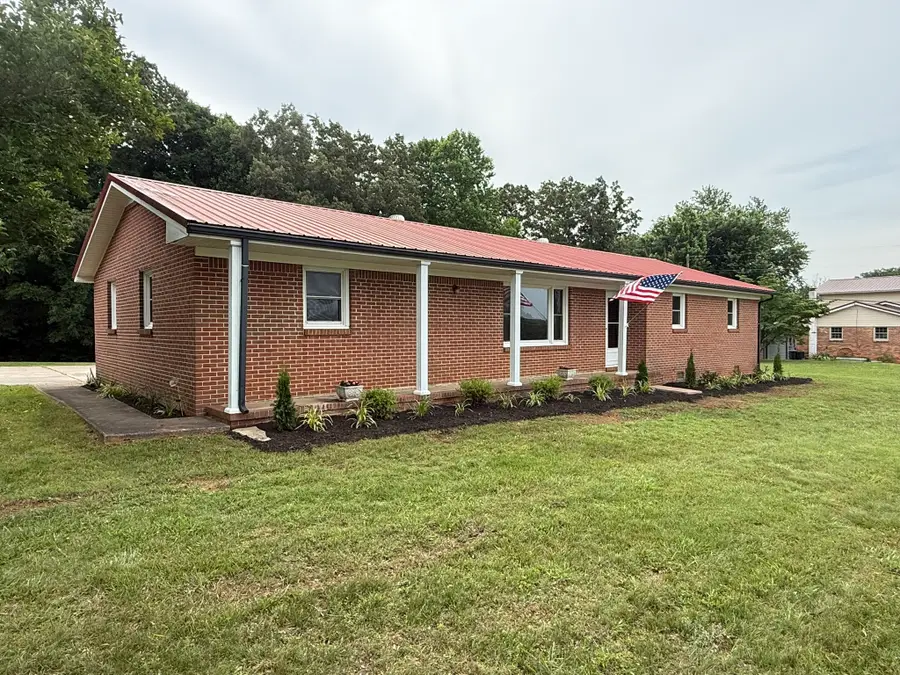 3750 Yager Rd, McMinnville, TN 37110 - #2