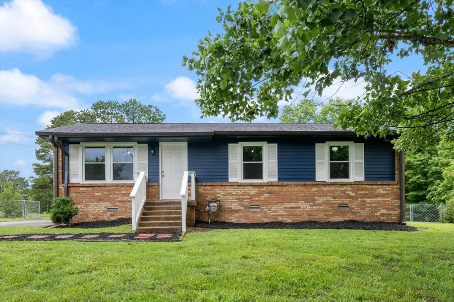 133 Lynn Ln, Charlotte, TN 37036 - #2