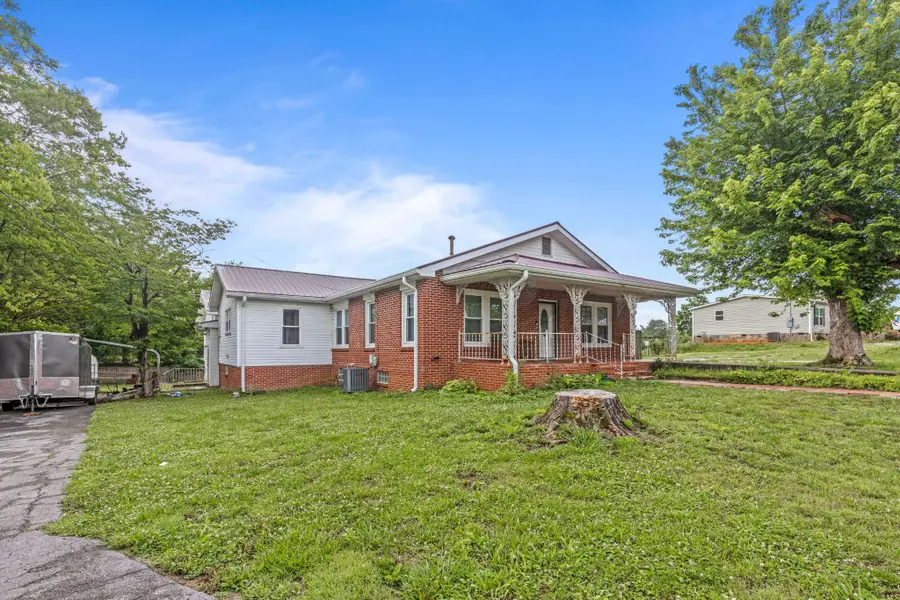 110 Wheeler Avenue, Pikeville, TN 37367 - #3
