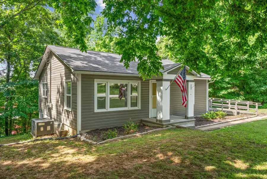 120 Circle Hill Dr, Clarksville, TN 37042 - #2