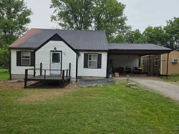 701 N Broadway, Portland, TN 37148