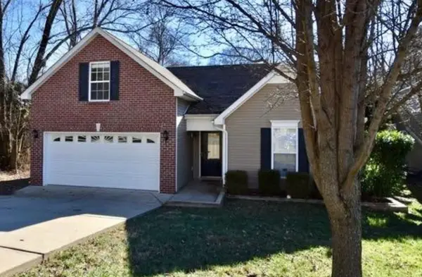 8466 Lawson Dr, Antioch, TN 37013