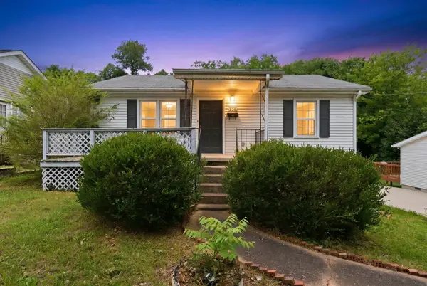 526 9th St, Clarksville, TN 37040