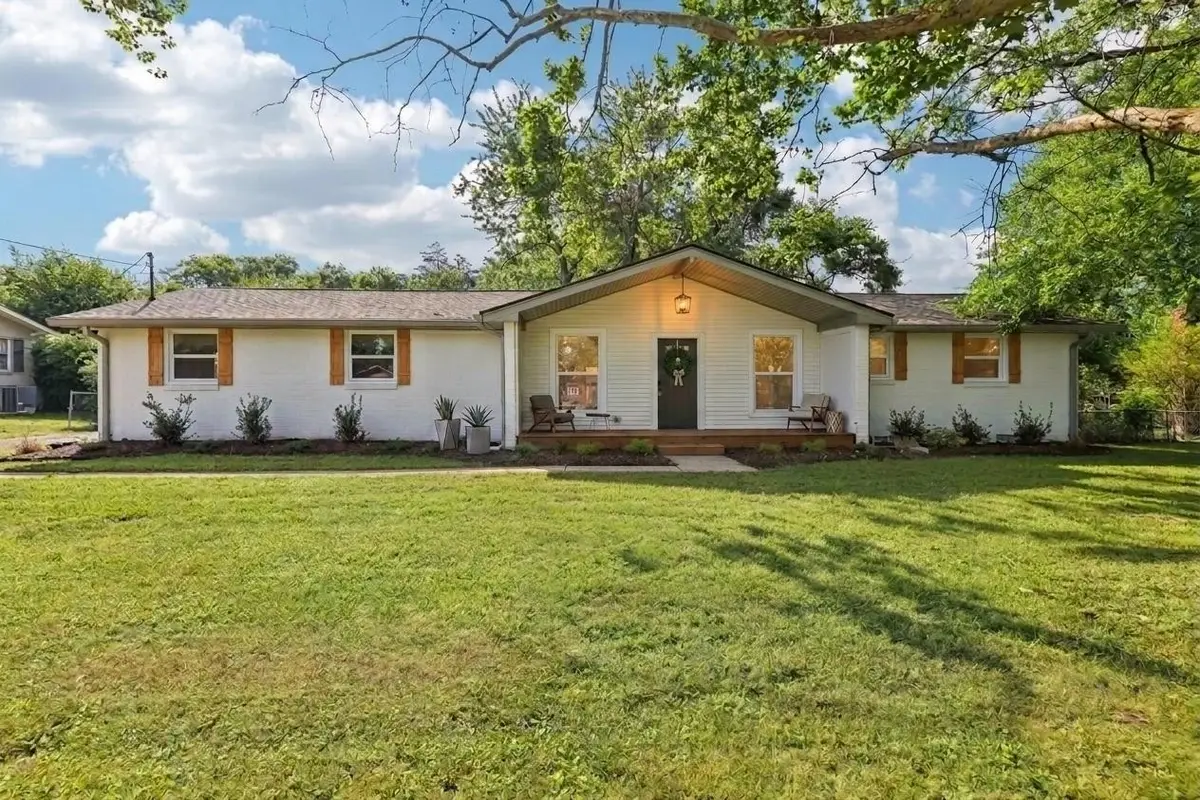172 Gatone Dr, Hendersonville, TN 37075 - #1