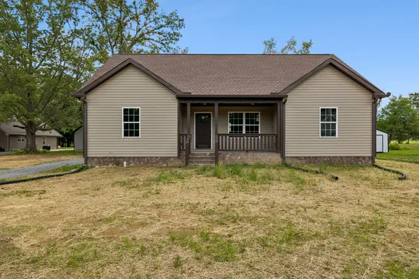 317 Cassie Dr, Lafayette, TN 37083