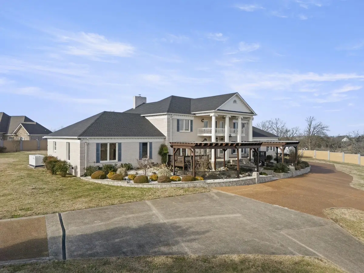 201 Vineyard Way, Lebanon, TN 37087 - #1