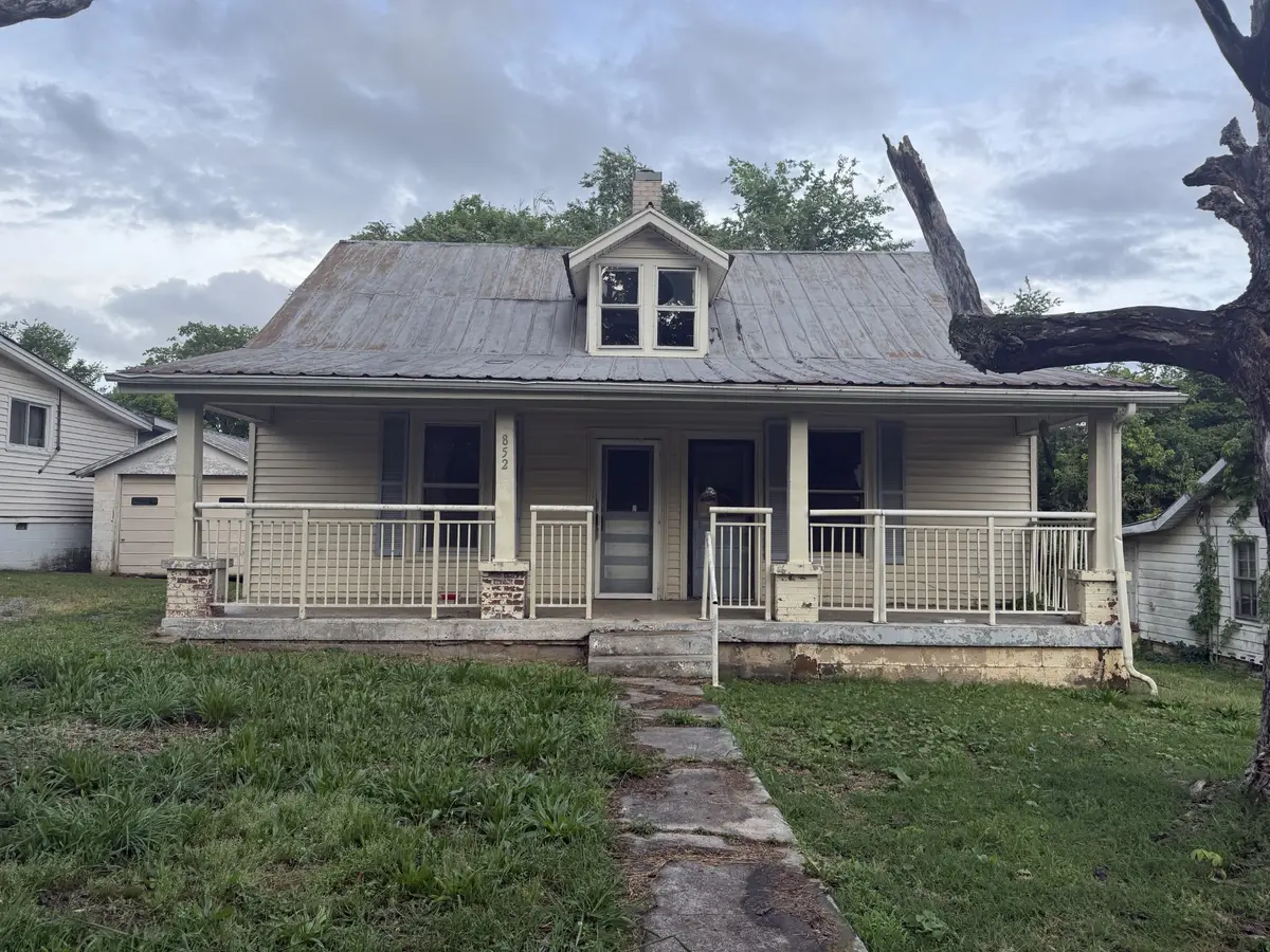 852 N Brown St, Springfield, TN 37172 - #1