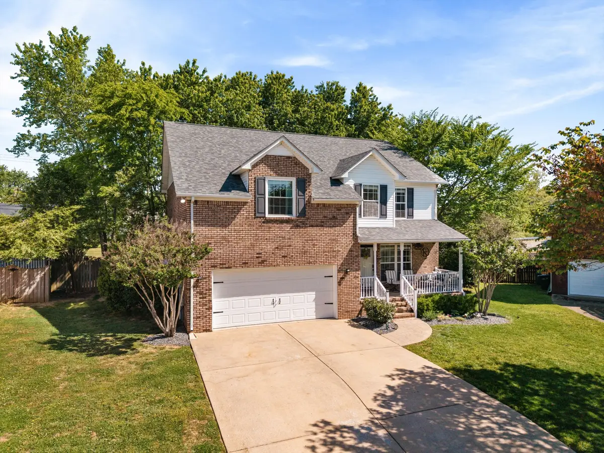 302 Cheairs Ct, Spring Hill, TN 37174 - #1