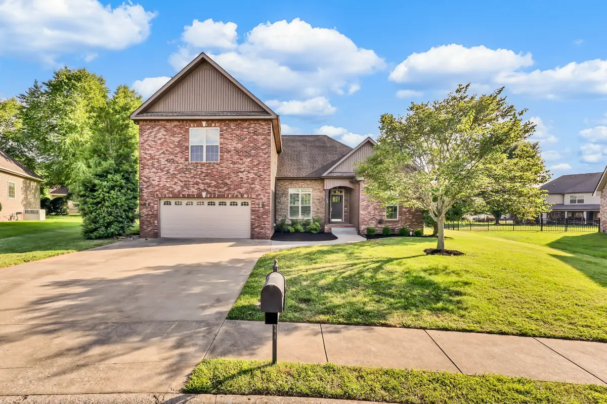 126 Parkland Cir, Clarksville, TN 37043 - #1