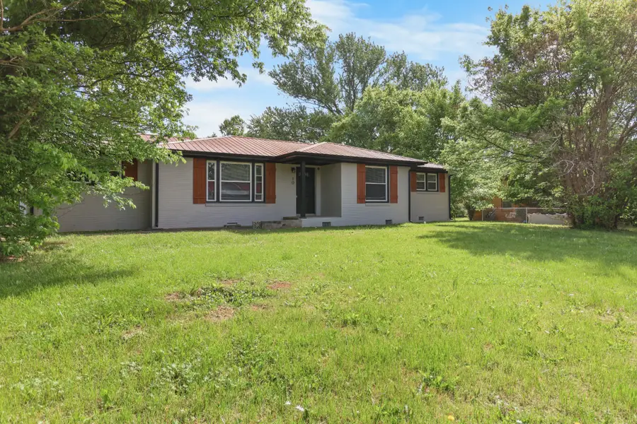 10 Lexington Dr, Clarksville, TN 37042 - #3