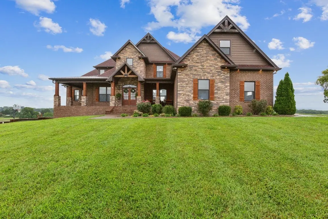 215 George Akins Rd, Westmoreland, TN 37186 - #1