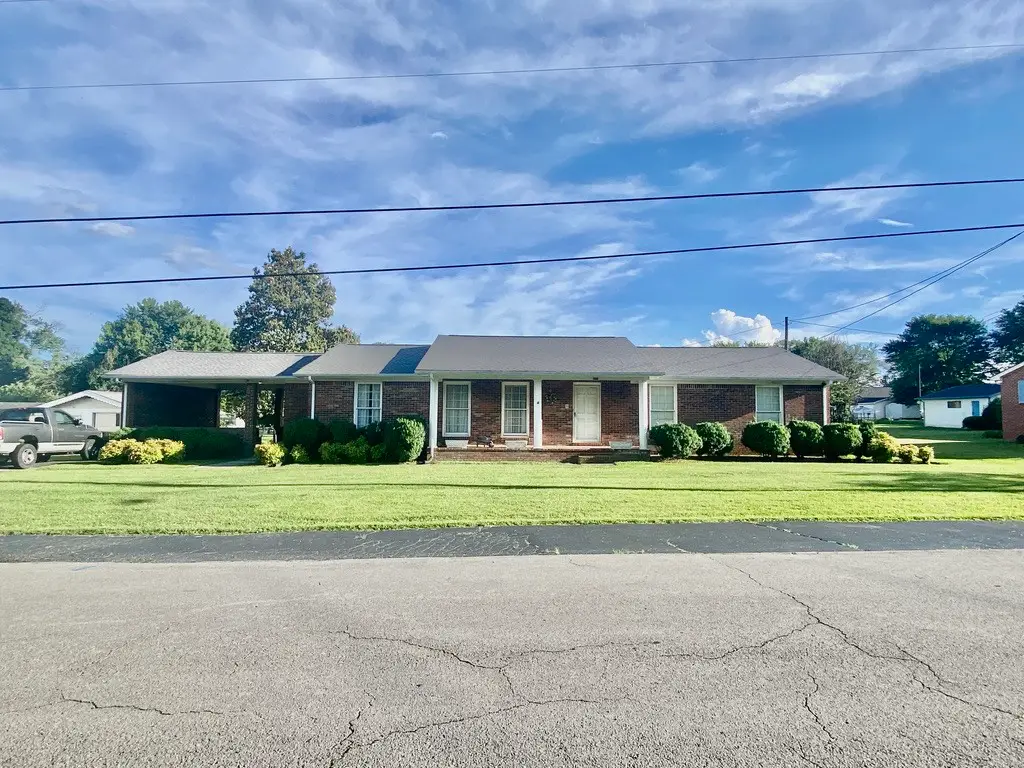 615 Cill St, Smithville, TN 37166 - #1