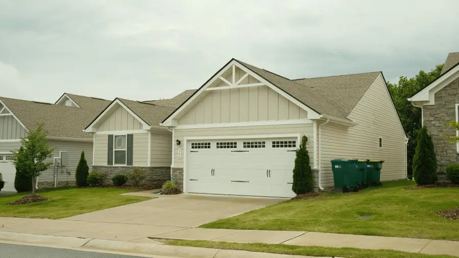 396 Streamview Dr, White House, TN 37188 - #2