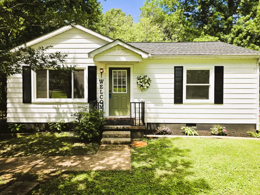 121 Turnpike Ave, Camden, TN 38320 - #2