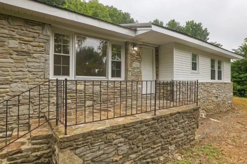 253 Shelbyville Hwy, Fayetteville, TN 37334 - #2