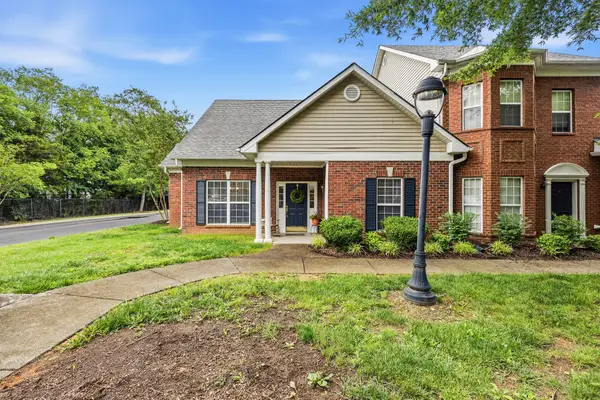 11 Leftwich Ct, Lebanon, TN 37087