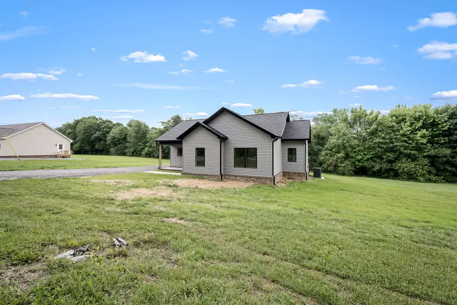 320 Underhill Rd, McMinnville, TN 37110 - #3