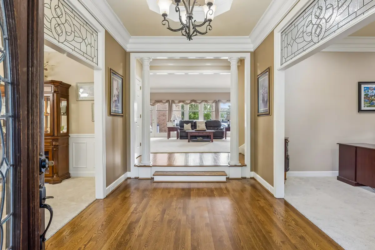 135 N Country Club Dr, Hendersonville, TN 37075 - #1