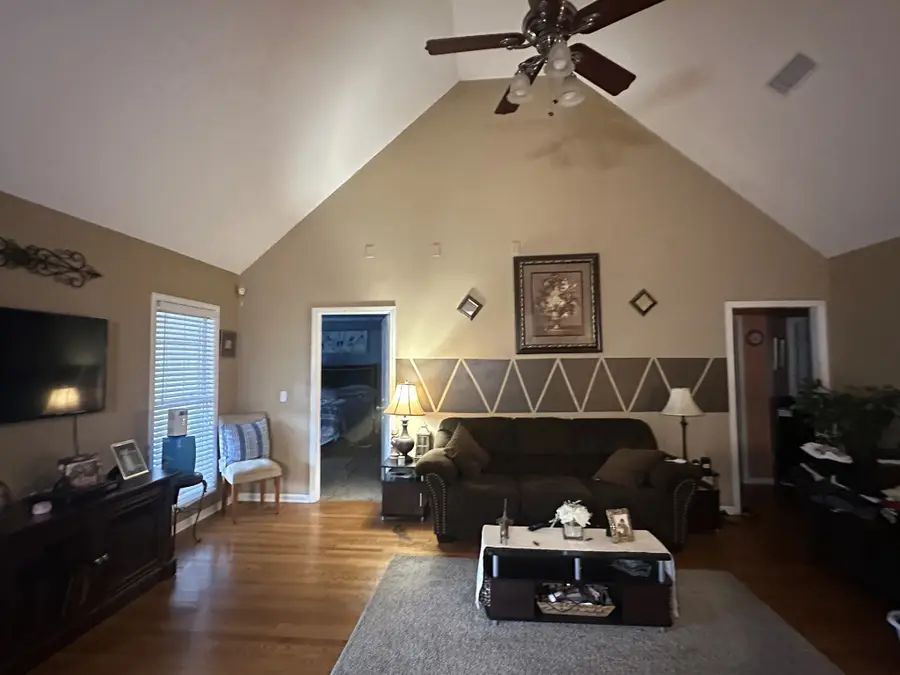 153 Foxrun, Springfield, TN 37172 - #2