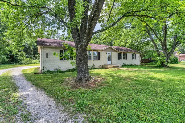 6030 Sedgeridge Ave, Murfreesboro, TN 37129