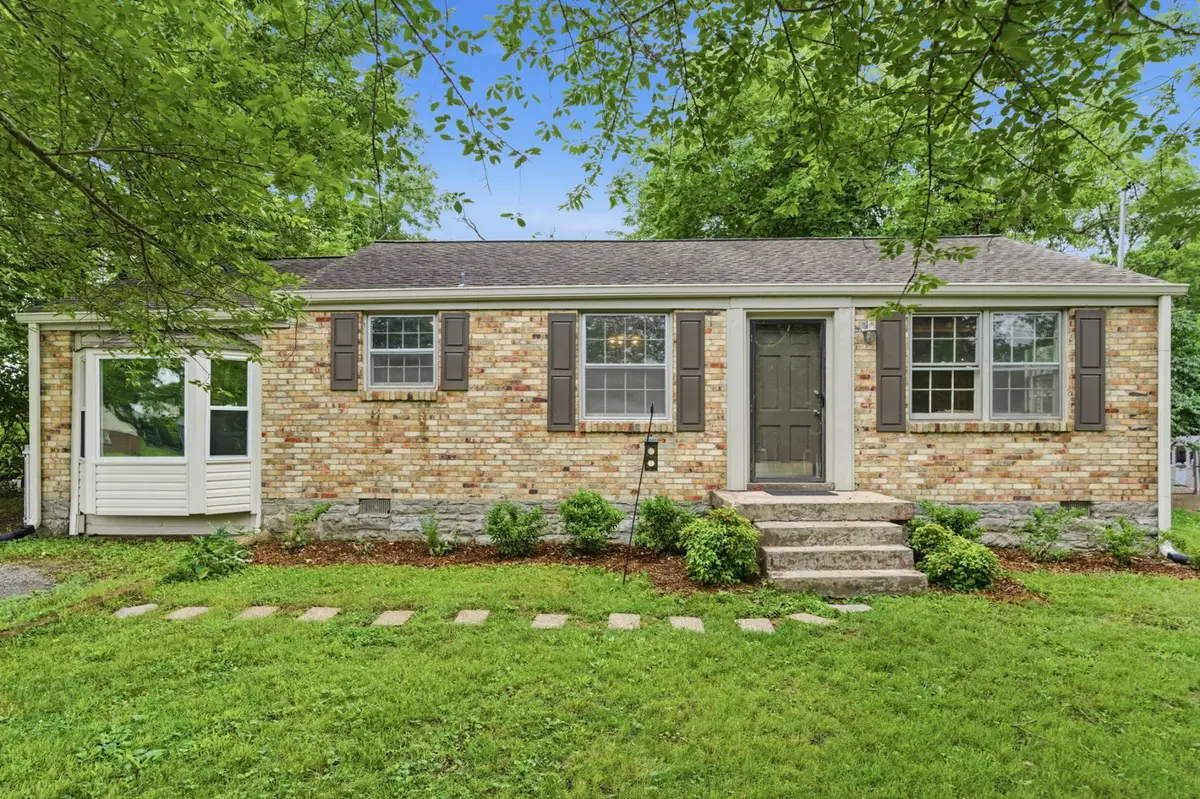 704 Mccarley Ave, Madison, TN 37115 - #1