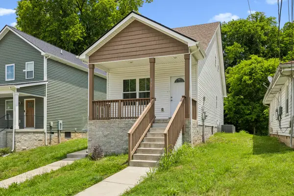 539 9th St, Clarksville, TN 37040