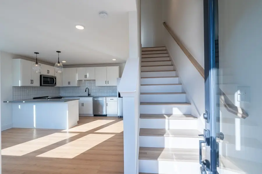 102 Duke St #8, Nashville, TN 37207 - #3