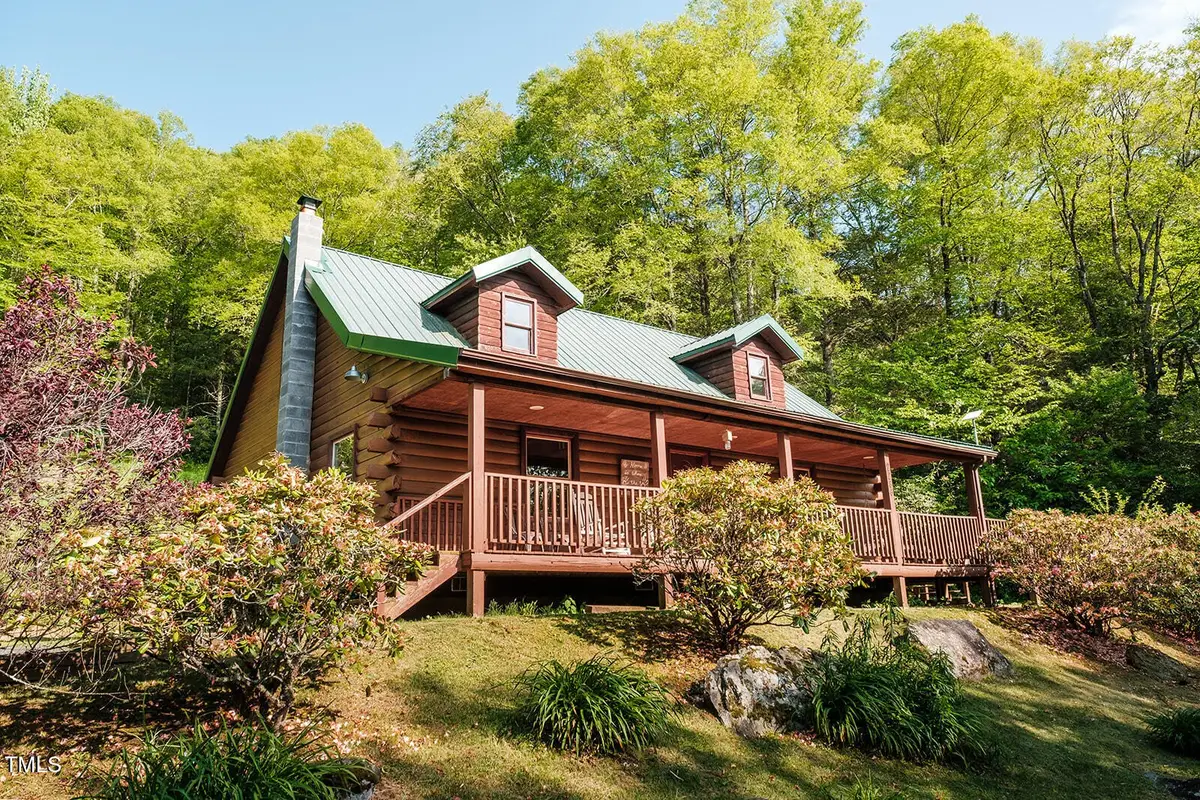 2266 Sugar Mountain 1 Rd, Newland, NC 28657 - #1