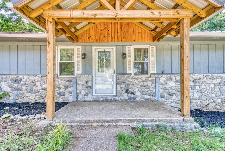 124 Cumberland Dr, Russellville, KY 42276 - #3