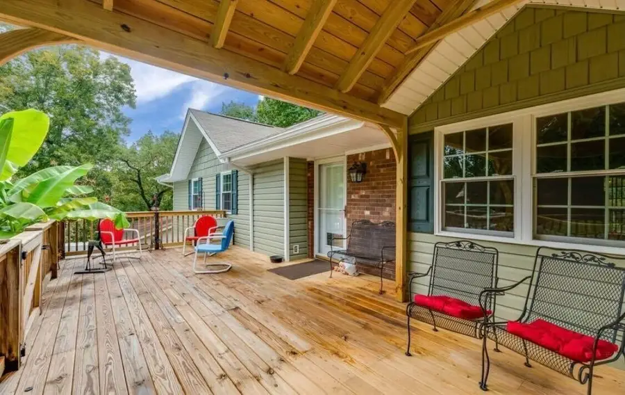 4557 N Ravenwood Drive, Chattanooga, TN 37415 - #2