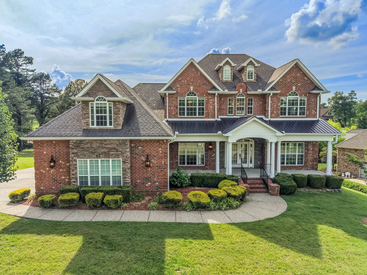 511 Country Club Dr, Dickson, TN 37055 - #1