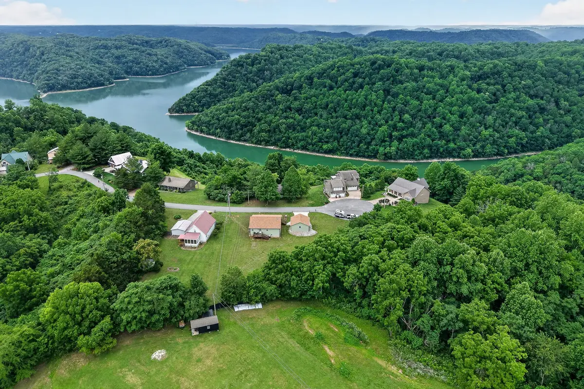 240 Dillon Ln, Baxter, TN 38544 - #1