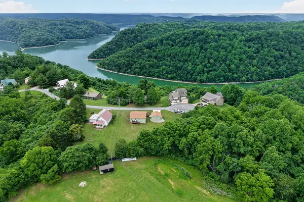 240 Dillon Ln, Baxter, TN 38544