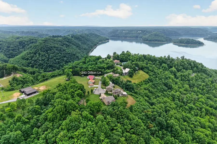 240 Dillon Ln, Baxter, TN 38544 - #2