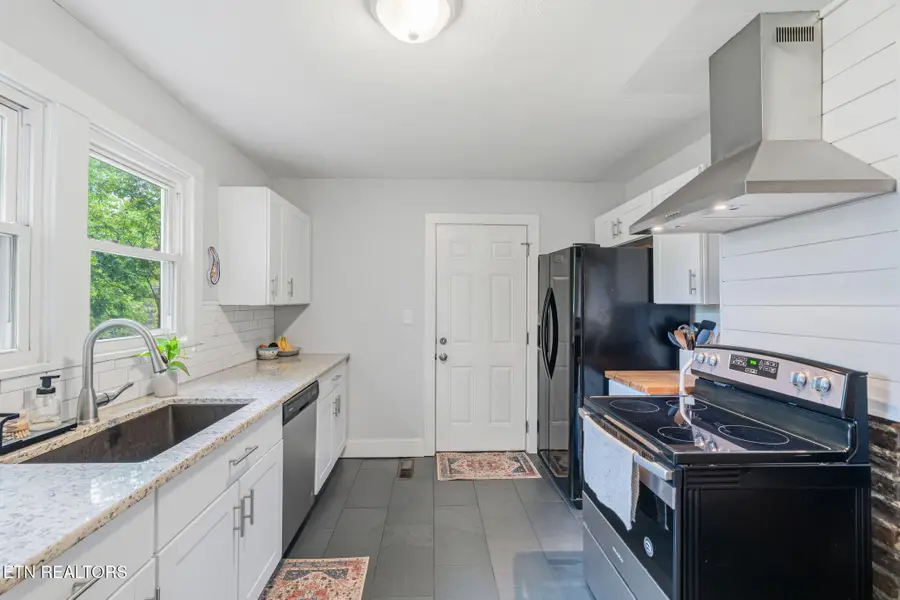 500 E Oldham Ave, Knoxville, TN 37917 - #2